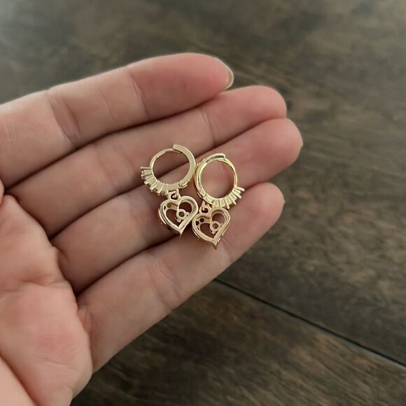 New 18K Gold Plated Hollow Heart Drop Clear Zirconua Party Earrings Lover's Gift - Picture 9 of 10